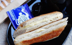 奶茶味长棍面包配茶 享受极致生活